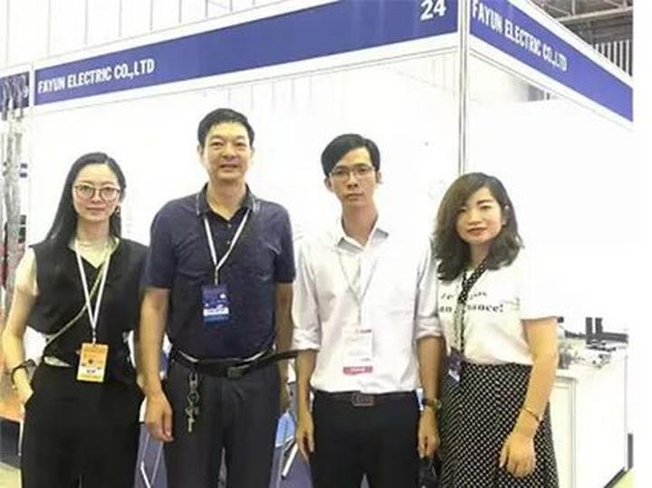 Xu hướng Ông Donald Trump cùng gia: Hotspot Matrix tiết lộ bí quyết video viral